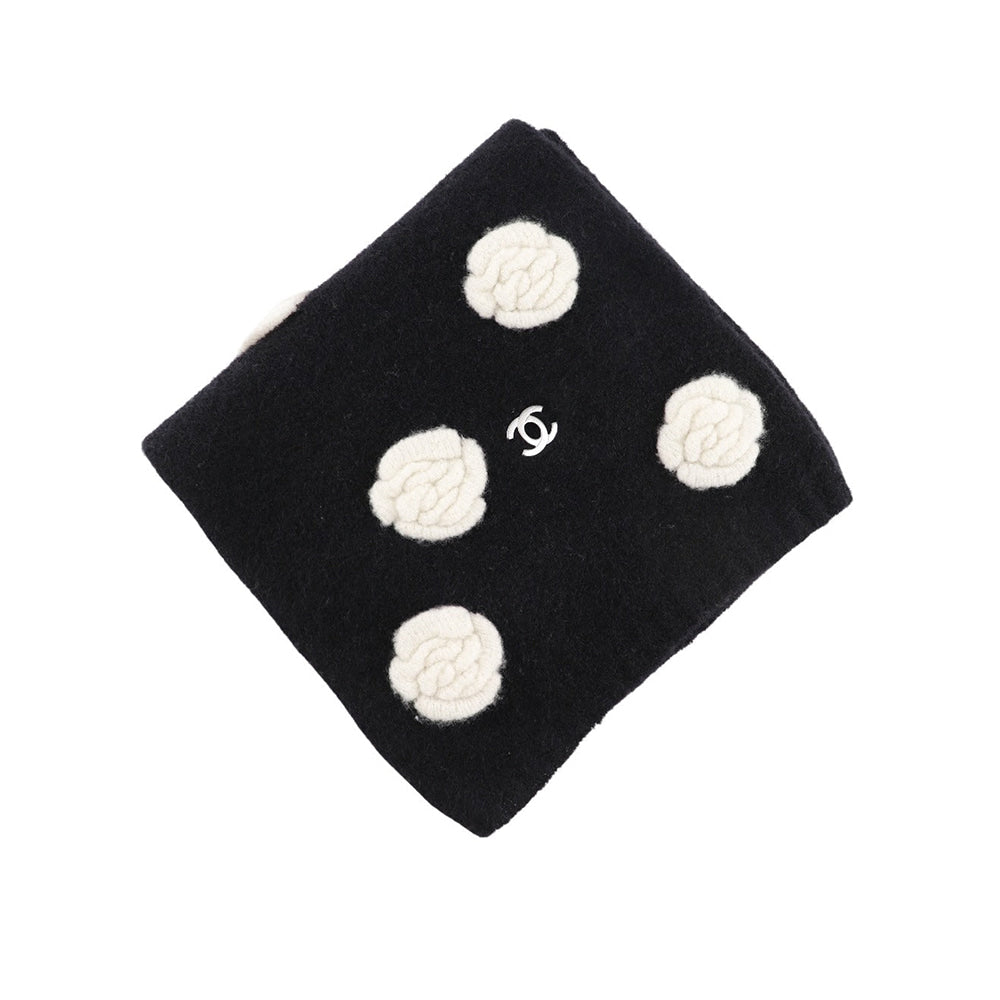 샤넬 울 카멜리아 머플러 (블랙) (국내배송)