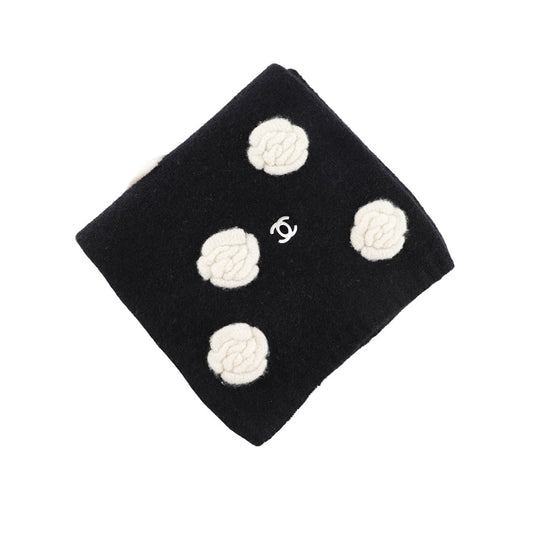 샤넬 울 카멜리아 머플러 (블랙) (국내배송)